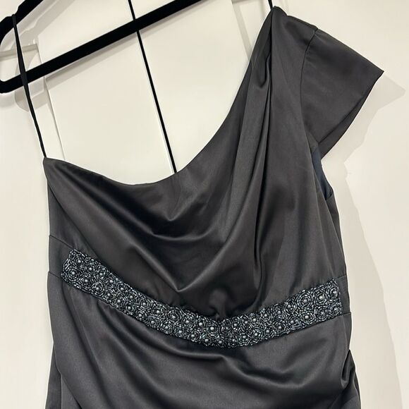 Femme dress size medium - Picture 2 of 7